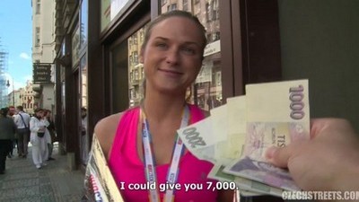 Девочка пробежала марафон и пошла трахаться
